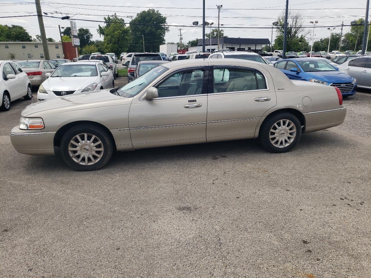 lincoln town car 2007 1LNHM81V67Y606622 image lincoln town car 2007 1LNHM81V67Y606622 image